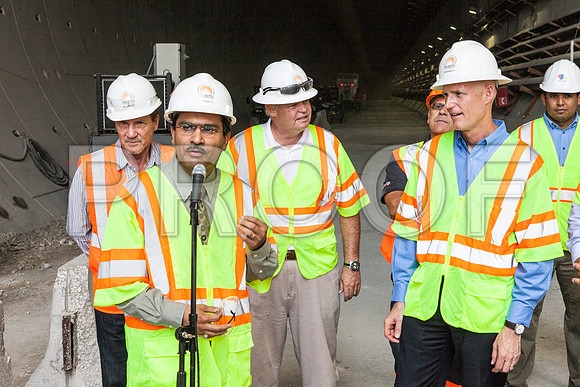 20120614-DG_Govenor_Rick_Scott_Visite_MT_Miami_FL_IMG-7052