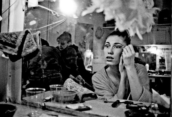 2512_FM_BW_35MM_CW_DEC_1991_1