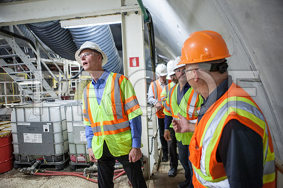 20120614-DG_Govenor_Rick_Scott_Visite_MT_Miami_FL_IMG-6528