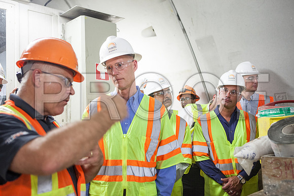 20120614-DG_Govenor_Rick_Scott_Visite_MT_Miami_FL_IMG-6579