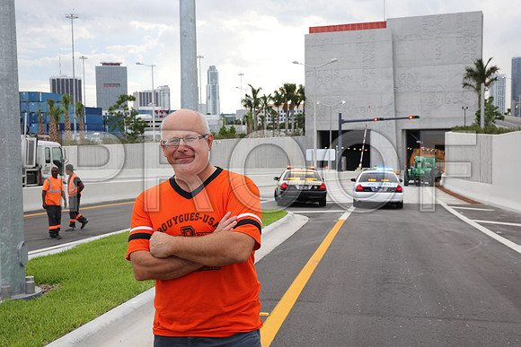 20140802_Miami_Tunnel_9C7C8953