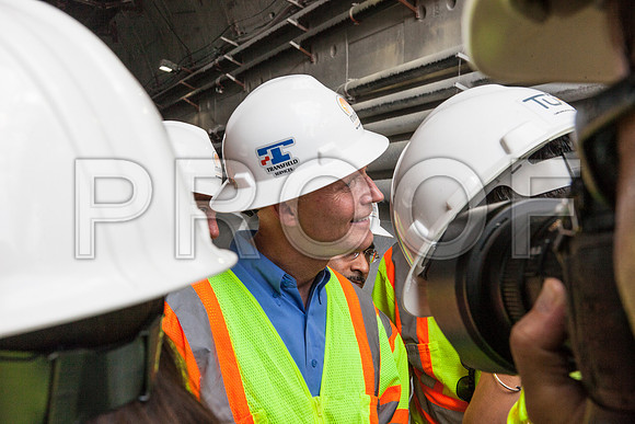 20120614-DG_Govenor_Rick_Scott_Visite_MT_Miami_FL_IMG-7188