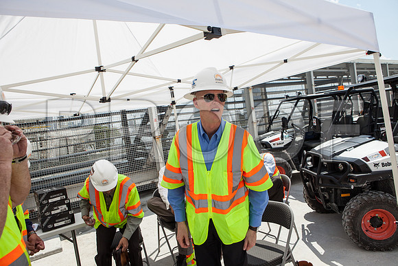 20120614-DG_Govenor_Rick_Scott_Visite_MT_Miami_FL_IMG-6436