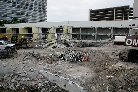 St_Regis_Demolition_20071025_Bal_Harbor_FL-0168-2