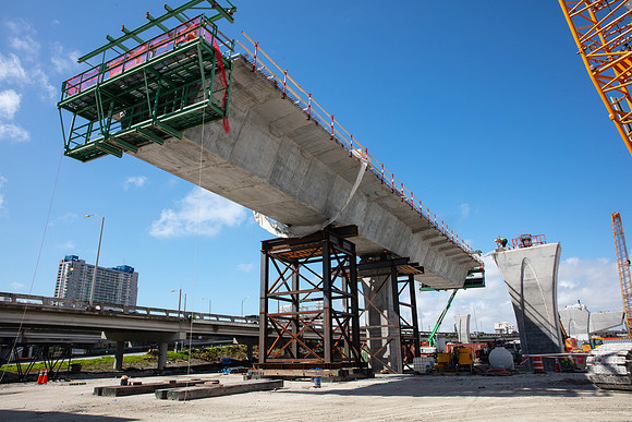 20201026_Connecting_Miami__75A6212