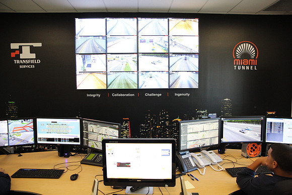 20151006_Port_MiamI_Control_Room_IMG_9134