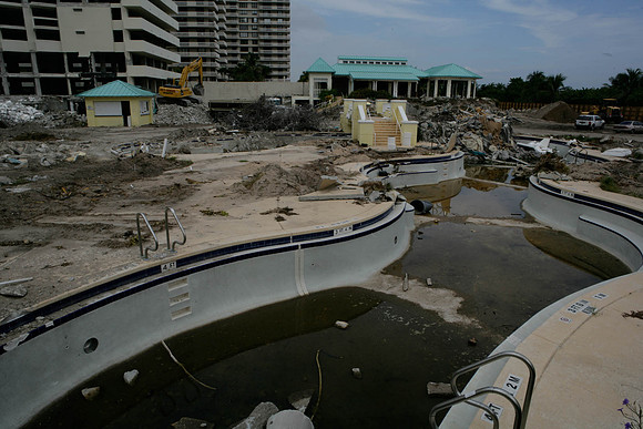 St_Regis_Demolition_20071025_Bal_Harbor_FL-0162-2