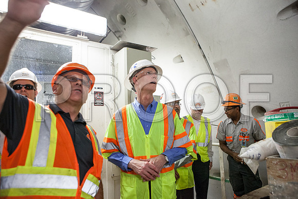 20120614-DG_Govenor_Rick_Scott_Visite_MT_Miami_FL_IMG-6557