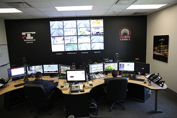 20151006_Port_MiamI_Control_Room_IMG_9165