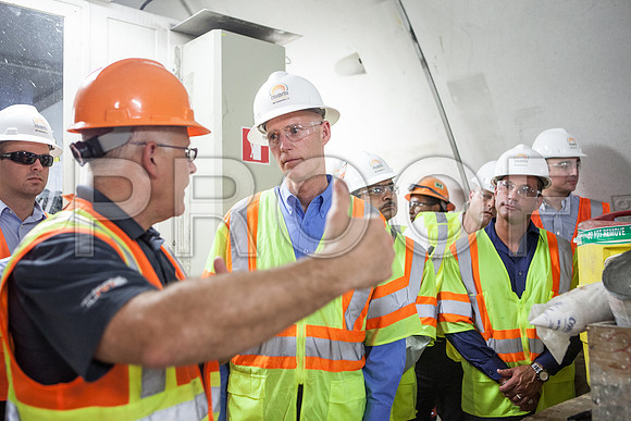 20120614-DG_Govenor_Rick_Scott_Visite_MT_Miami_FL_IMG-6582