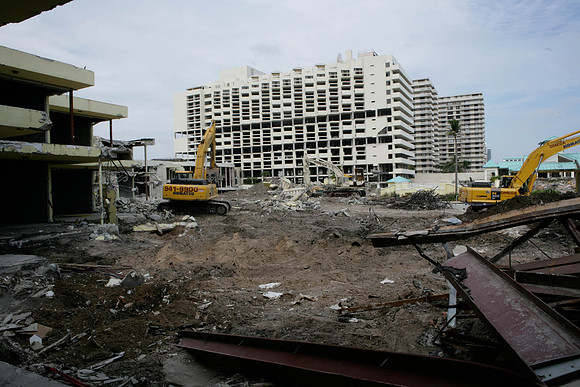 St_Regis_Demolition_20071025_Bal_Harbor_FL-0058-2