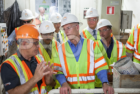 20120614-DG_Govenor_Rick_Scott_Visite_MT_Miami_FL_IMG-6731