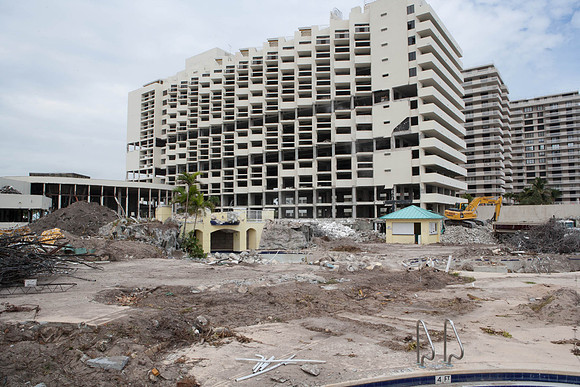 St_Regis_Demolition_20071025_Bal_Harbor_FL-0160