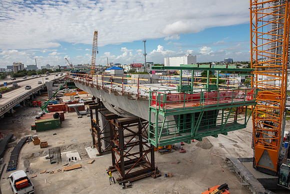 20201026_Connecting_Miami__75A6306