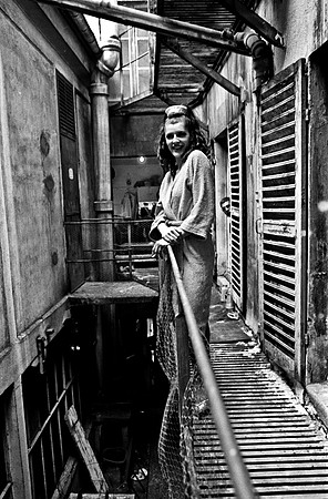 2514_FM_BW_35MM_CW_FOLES_1989_024