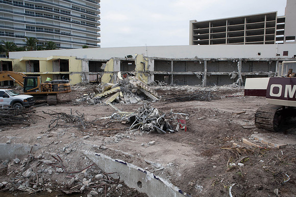 St_Regis_Demolition_20071025_Bal_Harbor_FL-0167