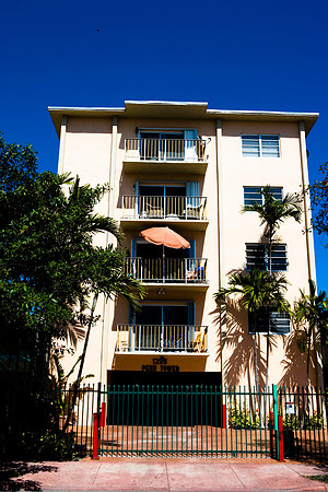 2901_DG_Miami_Beach_Pennsylvania_Ave_FL20090423-5L8Y6387