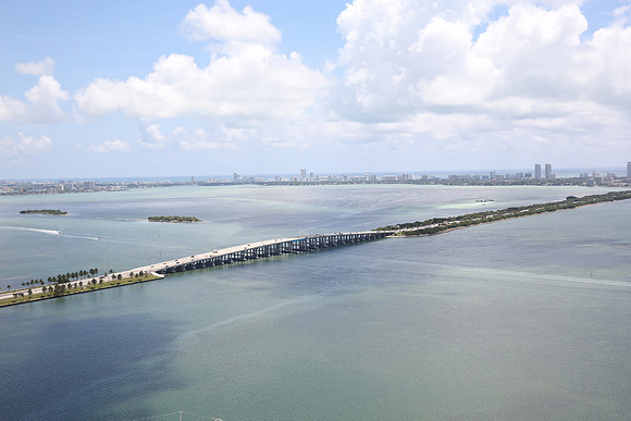 20150515_Related_Icon_On_The_Bay_9C7C6842