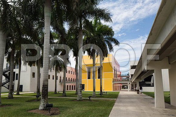 20140228_FIU_Nick_EXB_9C7C1429
