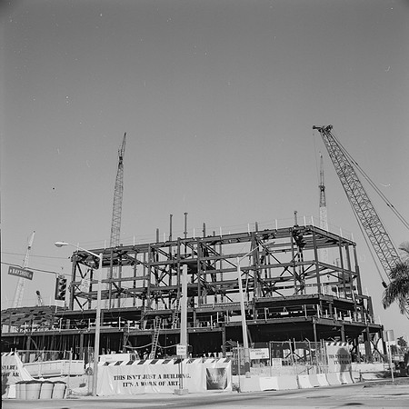 61395_FM_BW_PERFORMING_ARTS_CENTER_FL_01_1