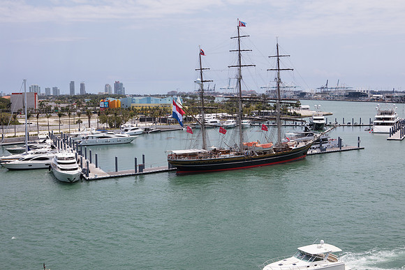 20170426_Island_Garden_Marina_S5D0340