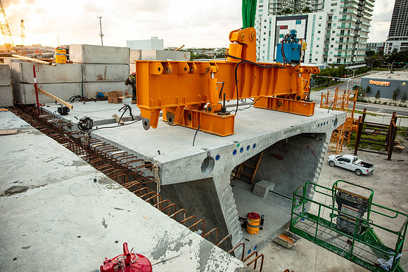 20200825_Connecting_MiamiIMG_1179