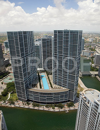 Icon Brickell 3
