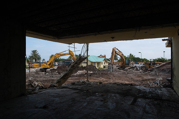 St_Regis_Demolition_20071025_Bal_Harbor_FL-0049