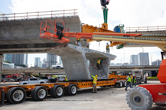 20201026_Connecting_Miami__75A6229