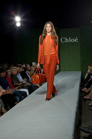 7016_DG_CLOE_FASHION_FISHER_11282011_AL1B2935