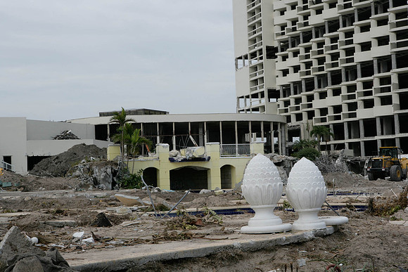 St_Regis_Demolition_20071025_Bal_Harbor_FL-0109-2