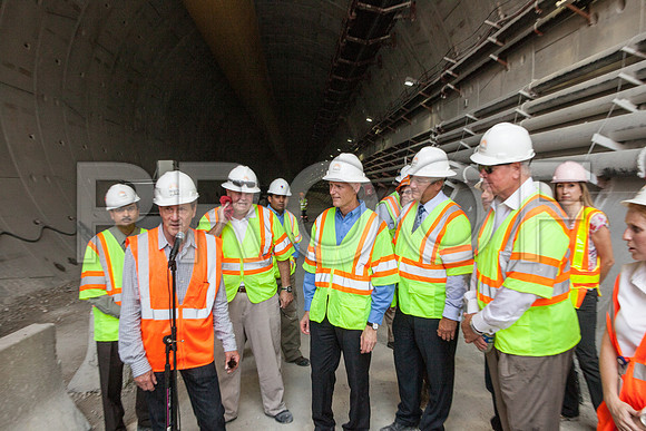 20120614-DG_Govenor_Rick_Scott_Visite_MT_Miami_FL_IMG-7017