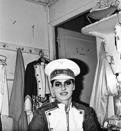 2524_FM_BW_35MM_CW_FOLES_1987_011