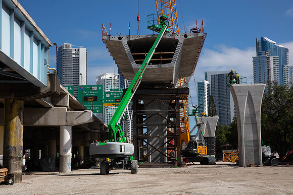 20201026_Connecting_Miami__75A6353