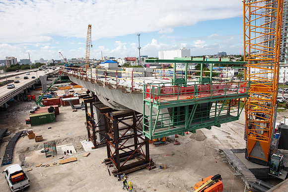 20201026_Connecting_Miami__75A6305