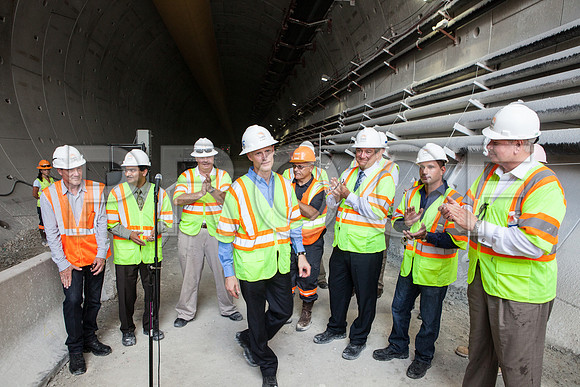 20120614-DG_Govenor_Rick_Scott_Visite_MT_Miami_FL_IMG-7171