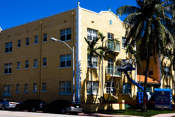 2901_DG_Miami_Beach_Pennsylvania_Ave_FL20090423-5L8Y6377