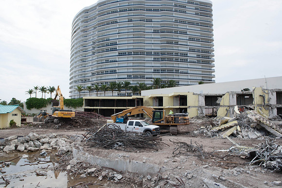 St_Regis_Demolition_20071025_Bal_Harbor_FL-0164