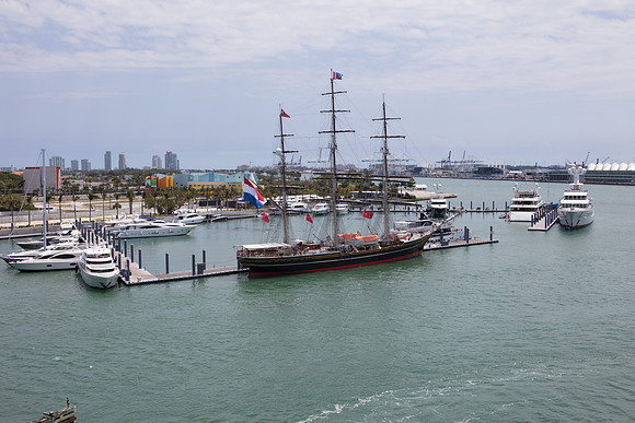 20170426_Island_Garden_Marina_S5D0355