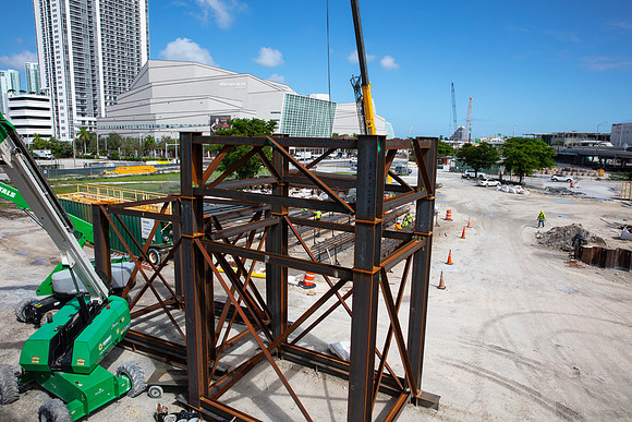 20201026_Connecting_Miami__75A6259