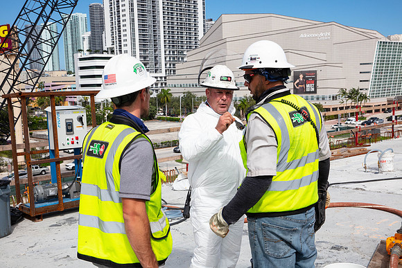 20201026_Connecting_Miami__75A6283