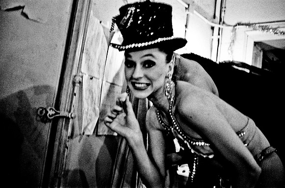 2512_FM_BW_35MM_CW_DEC_1991_32