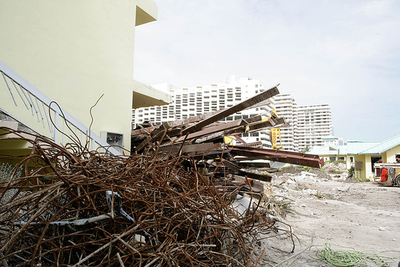 St_Regis_Demolition_20071025_Bal_Harbor_FL-0084-2
