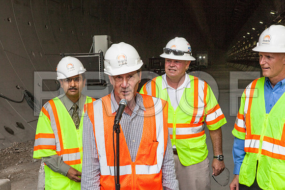 20120614-DG_Govenor_Rick_Scott_Visite_MT_Miami_FL_IMG-7021