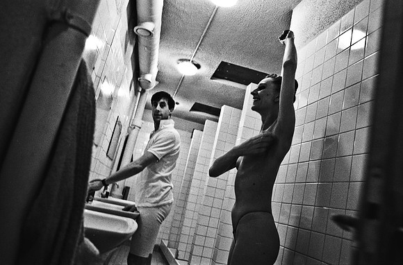 2517_FM_BW_35MM_CW_FOLES_1992_013