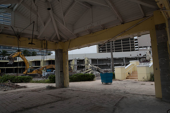 St_Regis_Demolition_20071025_Bal_Harbor_FL-0147