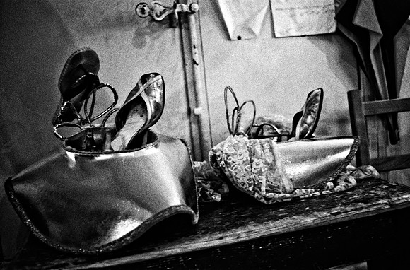 2515_FM_BW_35MM_CW_FEB_1992_030