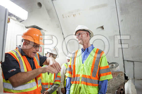 20120614-DG_Govenor_Rick_Scott_Visite_MT_Miami_FL_IMG-6646
