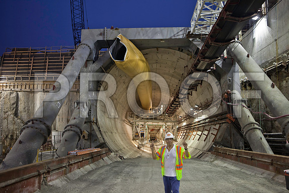 7031_DG_Mimai_Tunnel_01112012_Miami_FL_IMG_2995