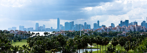 2704_84744_ZV4N_8338_Miami_Florida_USA